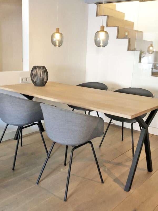 Factor | Eiken tafel met x-poot