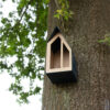happy-bird-feeder-3.jpg Detail van Heeej Happy Bird Feeder met vogelvoer