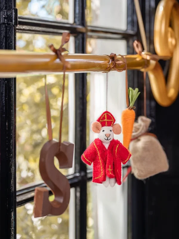 hanger-sinterklaas-sfeerfoto SINT HANGER | Vilten Sint- en Piet hangers