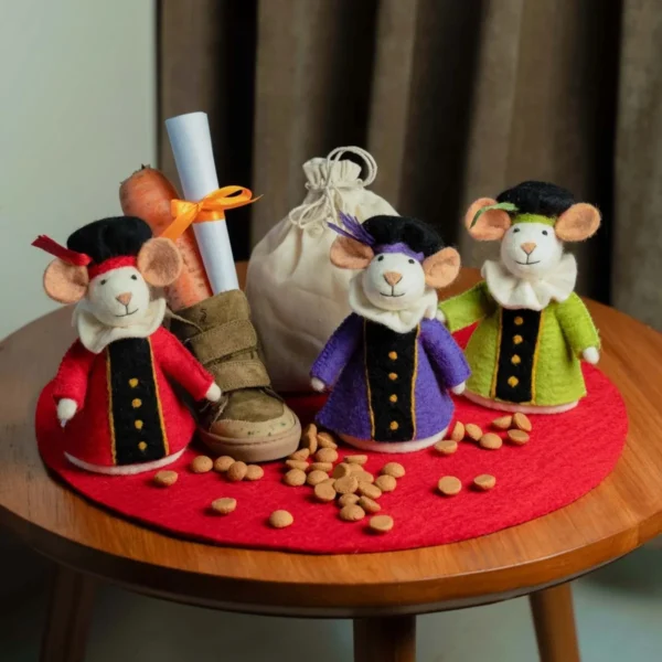 Sjaal met Verhaal Pietermuizen als Sinterklaasdecoratie